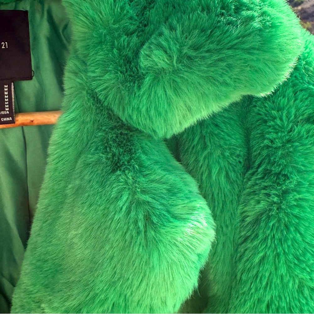 Forever 21 Vibrant Green Teddy Jacket - Picture 5 of 16